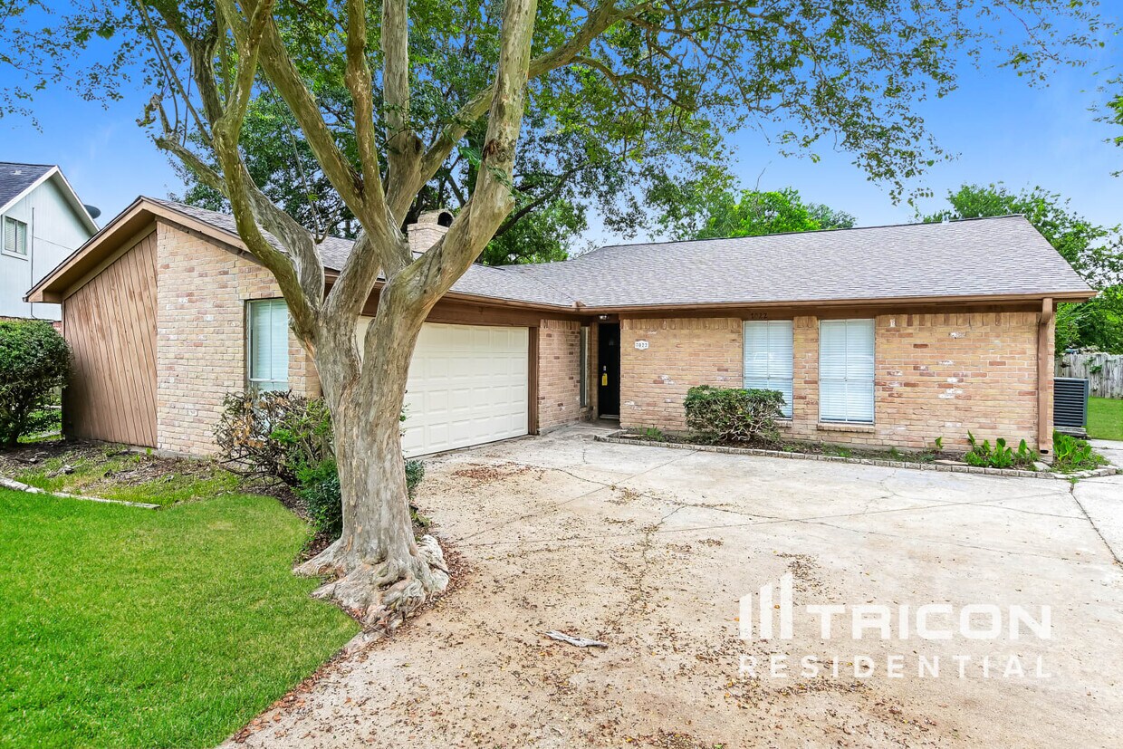 Foto principal - 7022 Sandy Knolls Dr