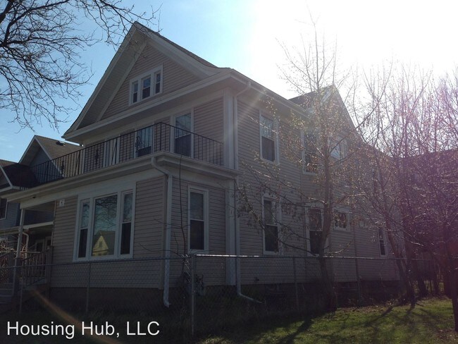 Building Photo - 2107-2107 Aldrich Ave N