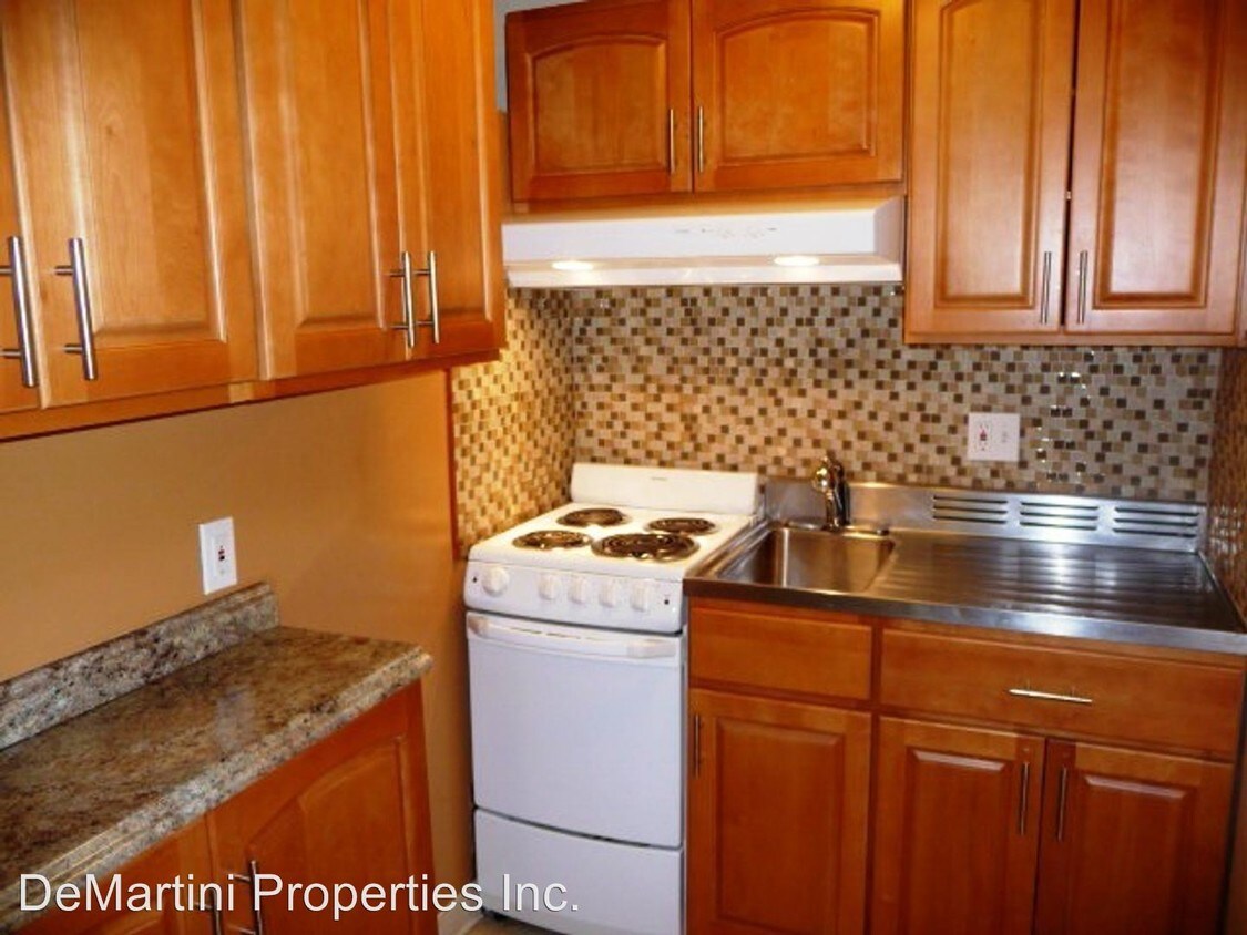 Foto principal - 5612 University Way