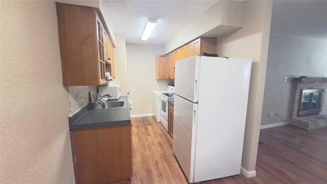 Building Photo - 2100 Wilcrest Dr