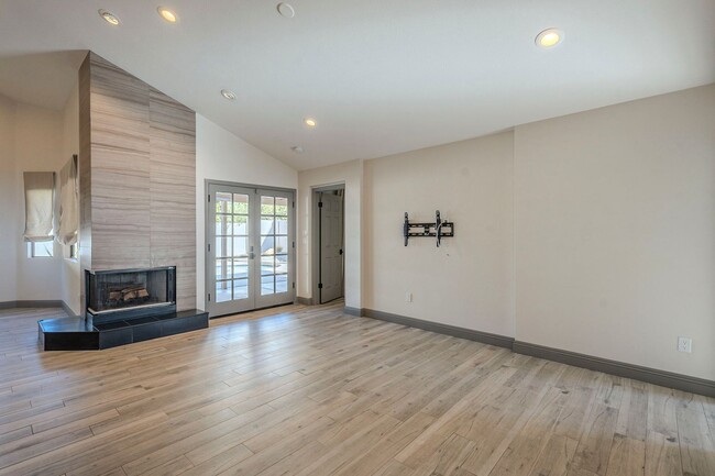 Foto del edificio - Beautiful Scottsdale Home! Two Master Suit...