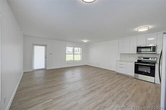 Building Photo - 363 Tuscany Ln
