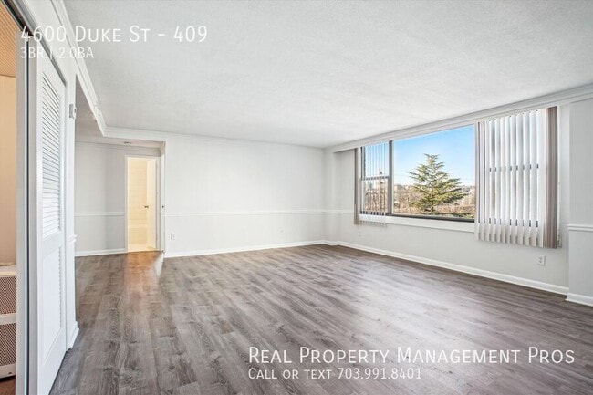 Foto del edificio - 4600 Duke St