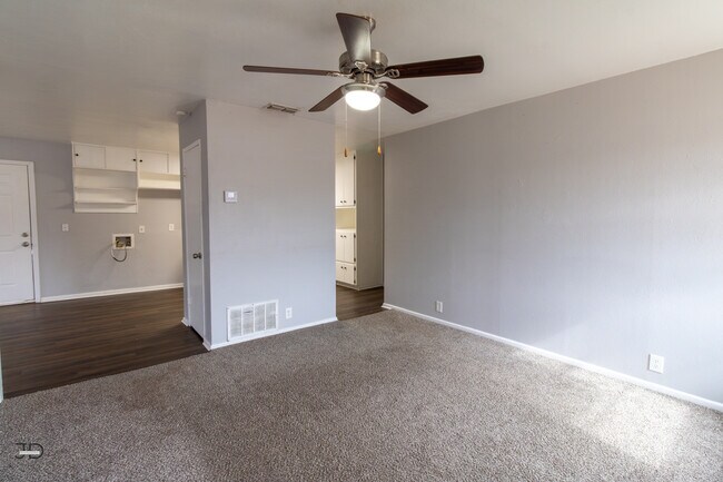 Building Photo - 1808 Las Cruces Ln