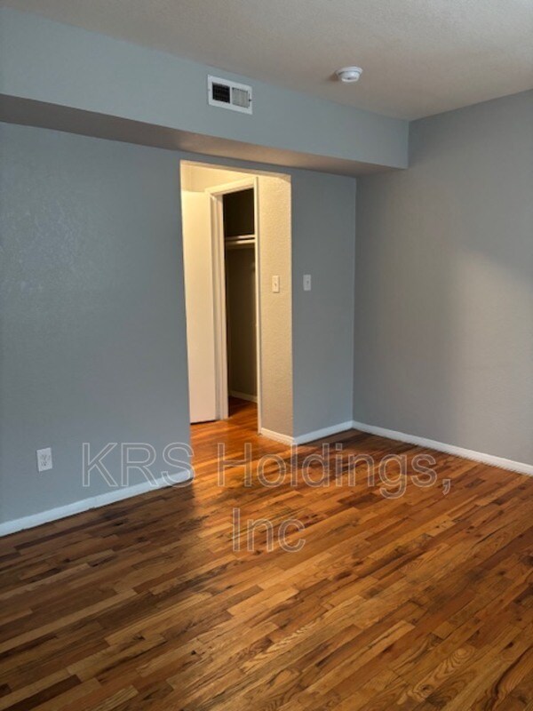 Foto del edificio - 4219 Newsome Dr