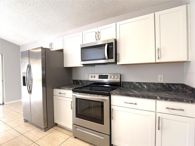 Foto del edificio - 732 Casterton Cir