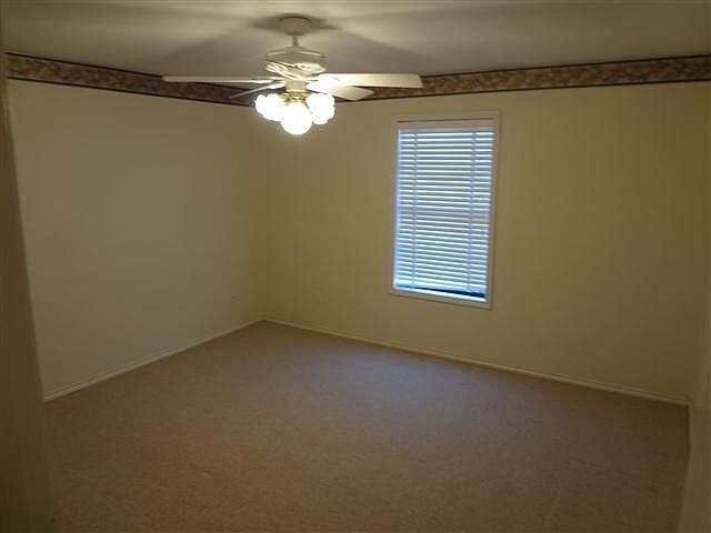 Building Photo - 8120 Heatherbrook Trail