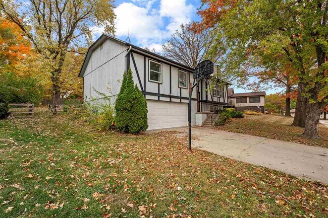 Foto del edificio - 16 Penfro Dr