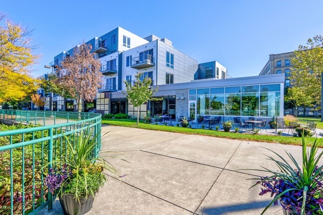 Building Photo - The Thornapple | Two Bedroom Two Bathroom