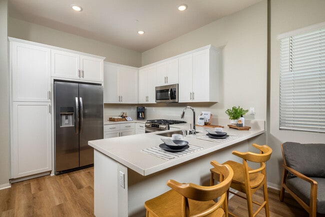 Foto del edificio - Calista Luxury Townhomes