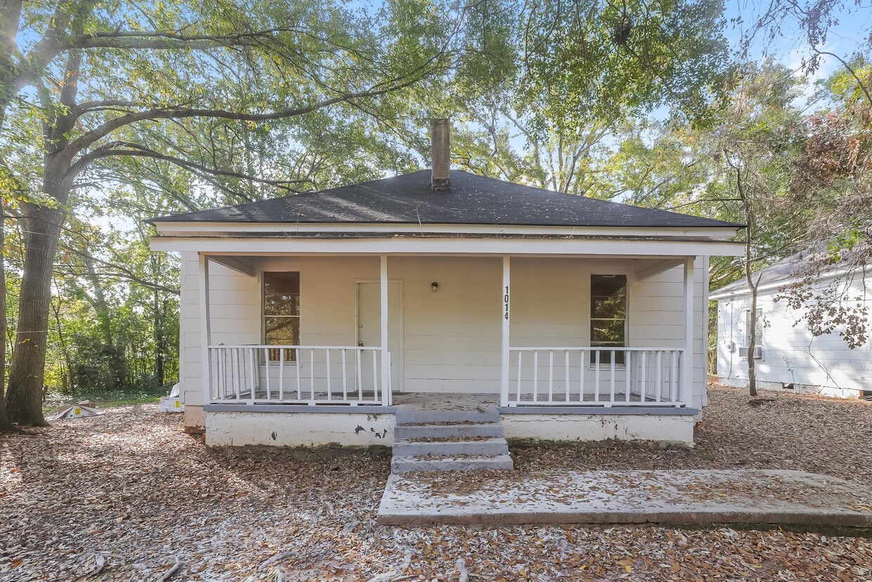 1014 W Broad St, Griffin, GA 30223 House Rental in Griffin, GA