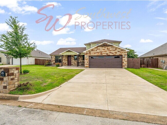 Building Photo - Stunning 5 bedroom, 3.5 bath in Elk Ridge Estates!