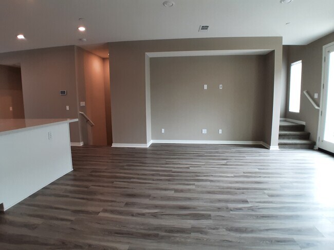 Building Photo - 128 Citysquare