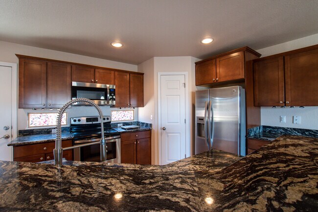 Foto del edificio - 4363 Susie View