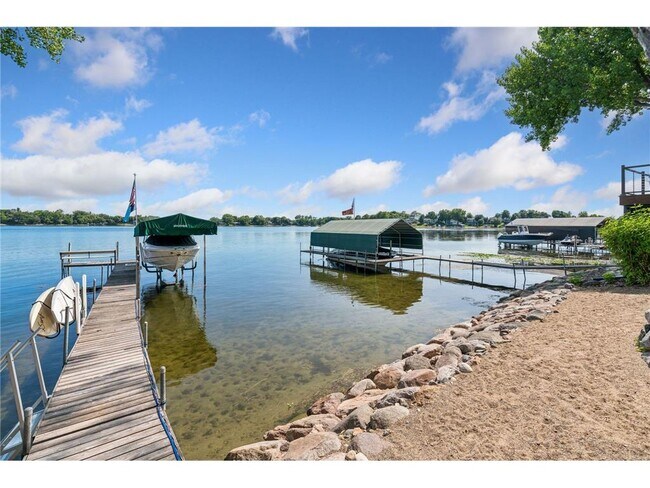 Foto del edificio - 4941 Island View Dr