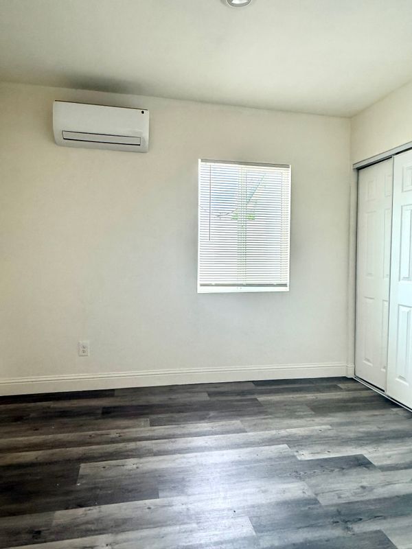 Foto del edificio - 6714 Etiwanda Ave