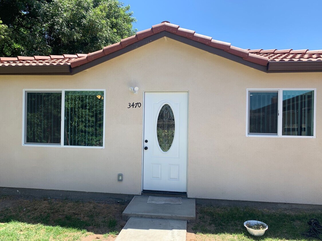 Primary Photo - LABOR DAY SPECIAL - 2 WEEKS FREE RENT!!