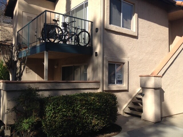 Building Photo - 3BD 2BA Condo located in the Falls of Ranc...