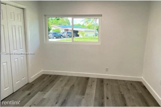 Foto del edificio - 3 br, 2 bath House - 193 SW 37th Ave