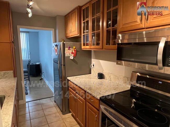 Foto del edificio - 1707 N Prospect Ave