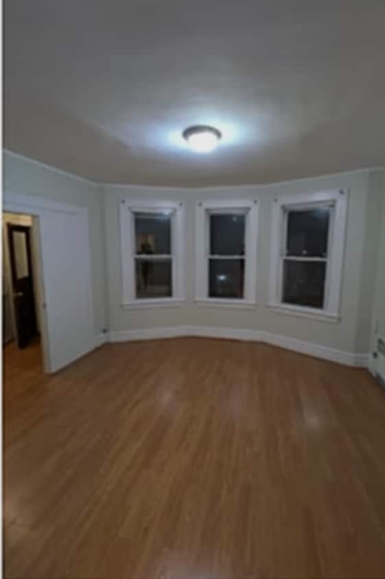 Building Photo - 211 Myrtle Ave