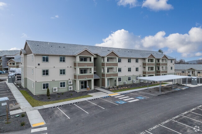 Building Photo - Mirabeau Place