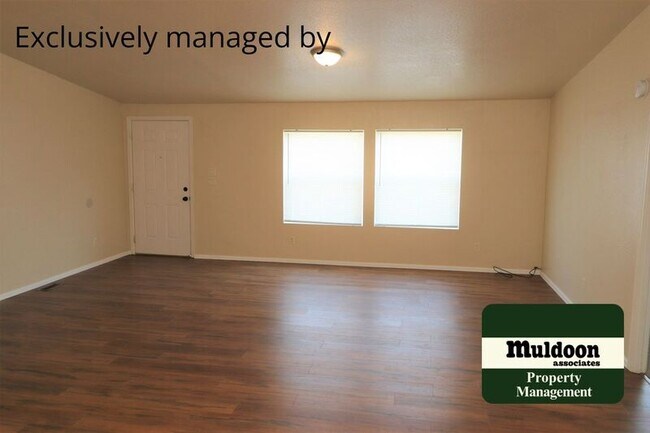 Building Photo - 3038 Ridgeview Pl