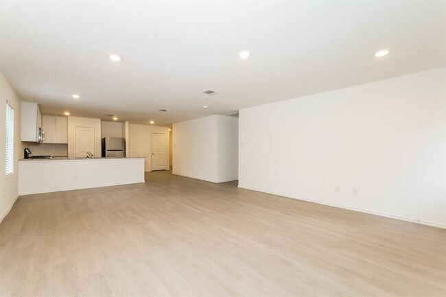 Foto del edificio - 9104 SW 20th St