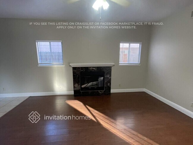 Foto del edificio - 8329 Oakenshield Cir