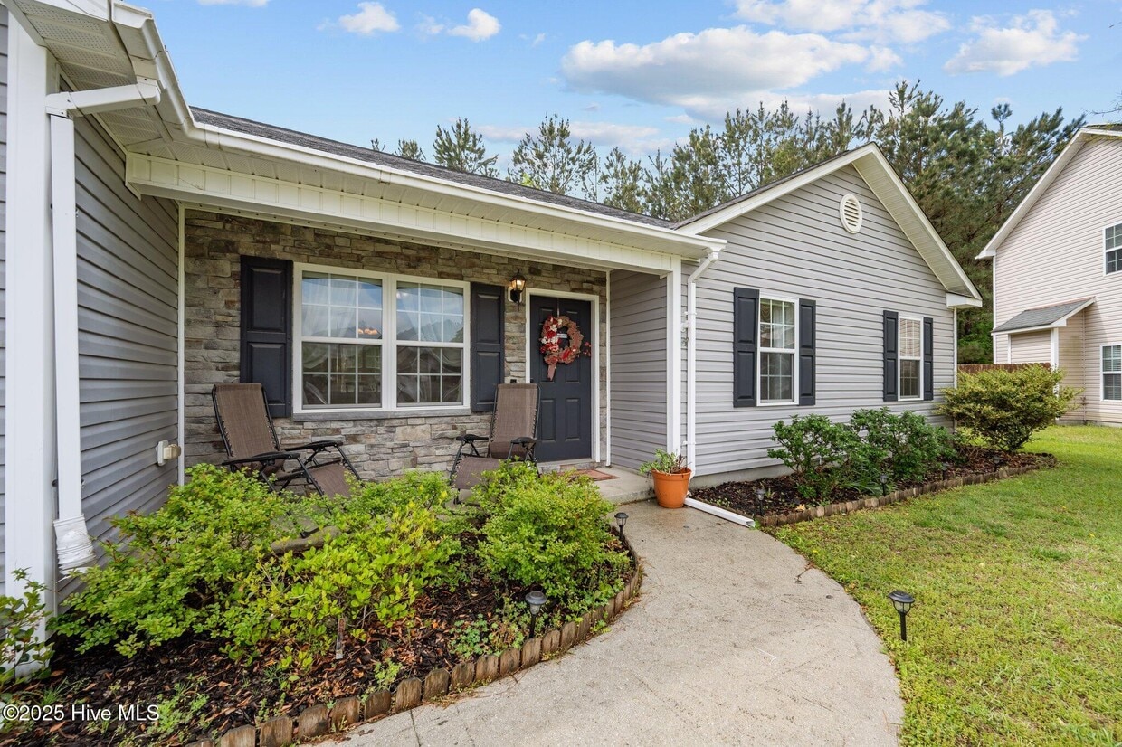 Primary Photo - 1006 Hollyfield Ct