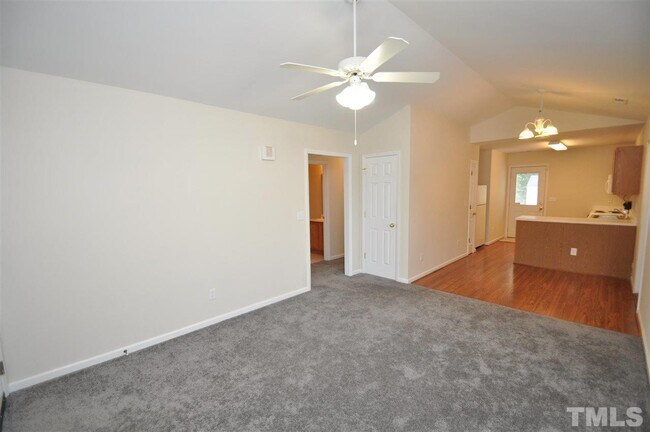Building Photo - 4040 Pearl Rd