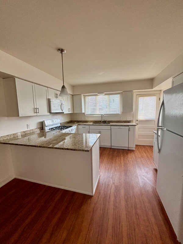 Foto principal - 90 Laverack Ave
