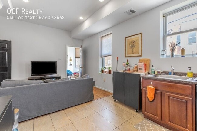 Building Photo - Two Bed Newbold Apartment