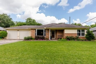 Building Photo - 8323 Lorrie Dr