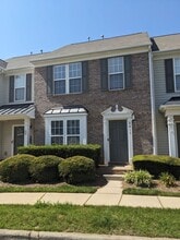 Building Photo - 4613 Forestridge Commons Dr