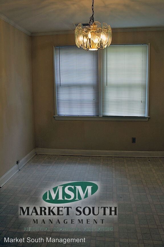 Foto del edificio - 3 br, 1 bath House - 1327 E. 54th Street