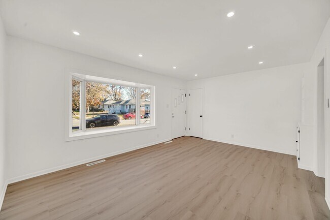 Foto del edificio - 3 Bedroom 1 Bathroom House for Rent!