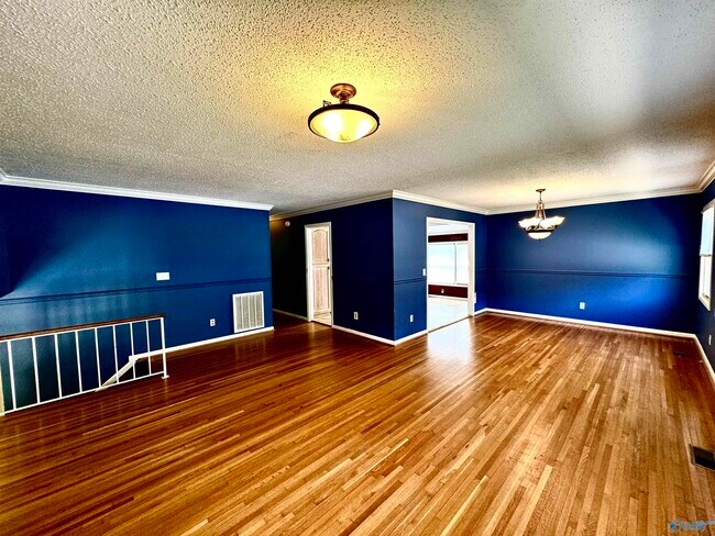 Foto del edificio - 722 Mira Vista Dr SE