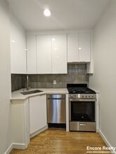 Building Photo - 2 Belvidere Pl