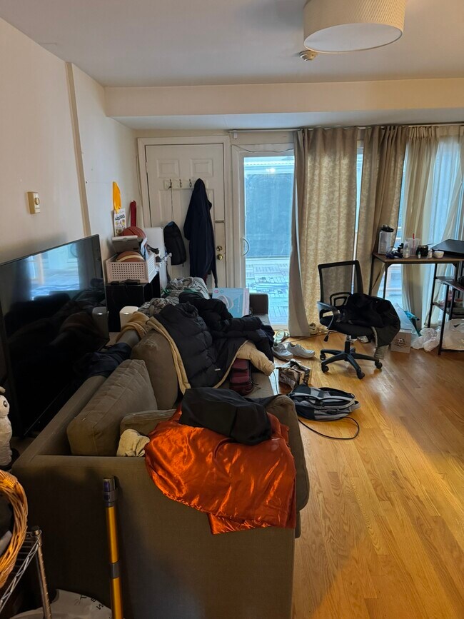 Foto del edificio - 49 Symphony Rd