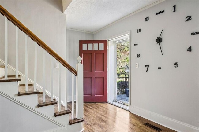 Foto del edificio - 2050 Mercer Ave