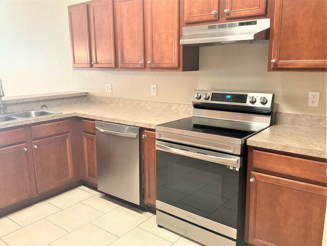 Building Photo - 505 Pintail Cir