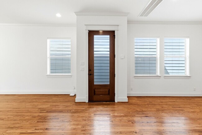 Foto del edificio - 1531 Dorothy St