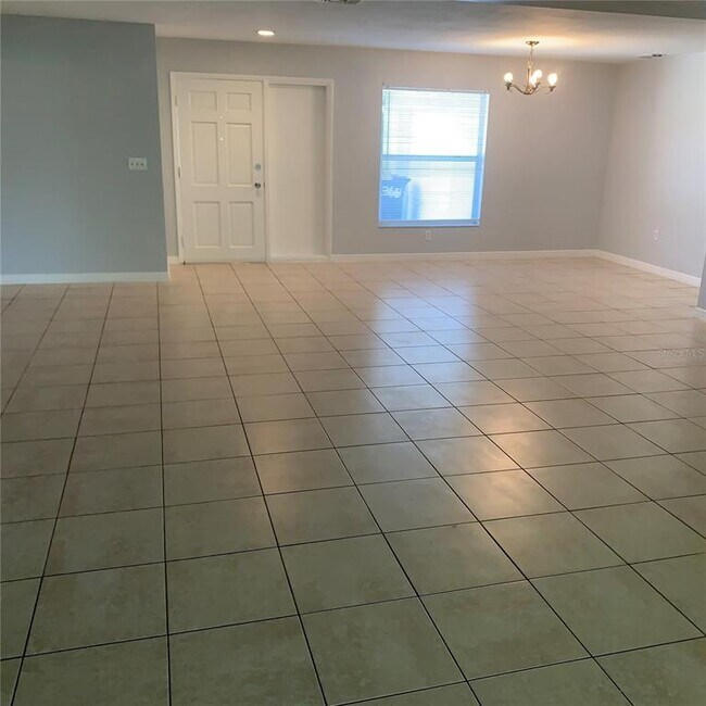 Foto del edificio - 3660 Emily Ln