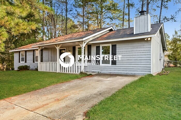 Primary Photo - 3 Bedroom Pet-Friendly Home in Riverdale, ...