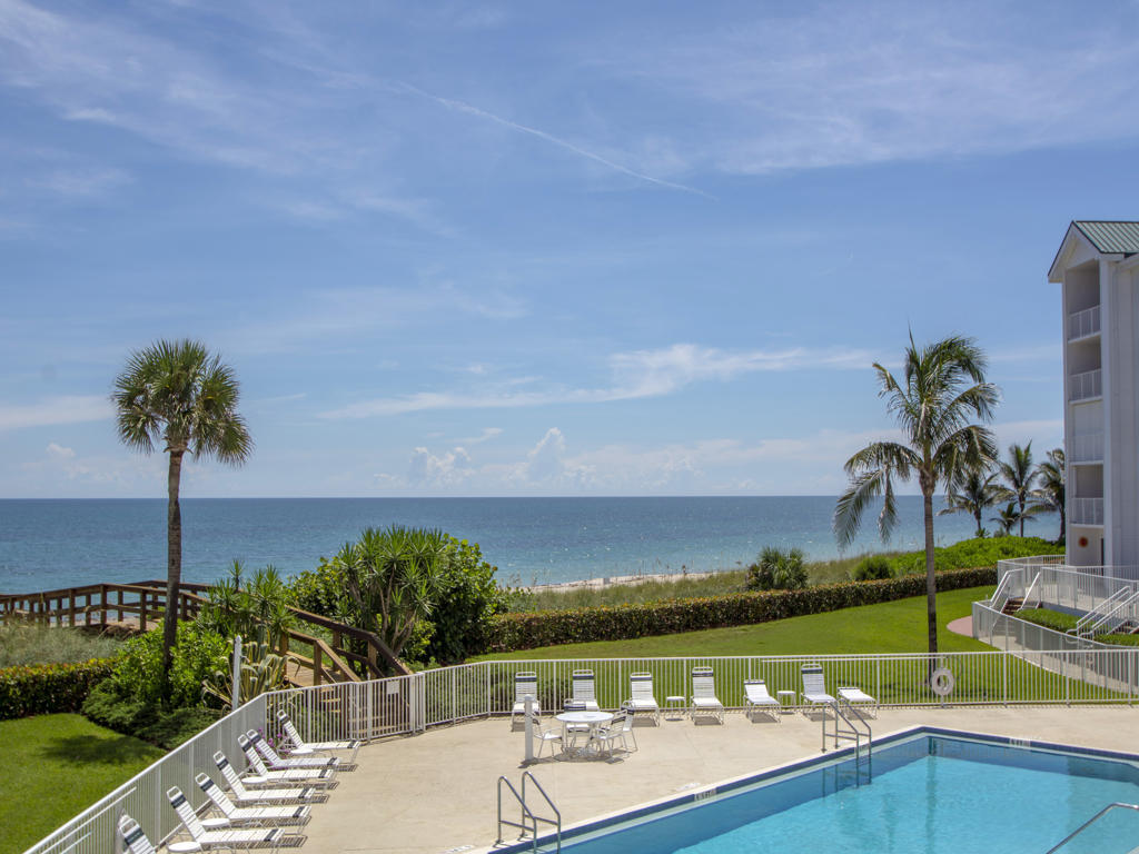 Primary Photo - 2700 Ocean Dr