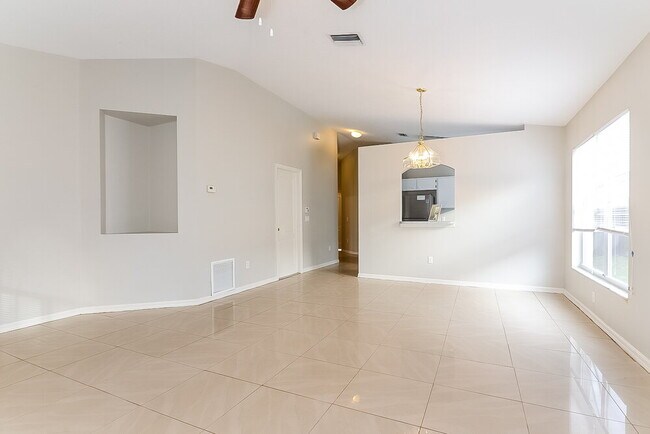 Building Photo - 1022 Harvest Moon Dr