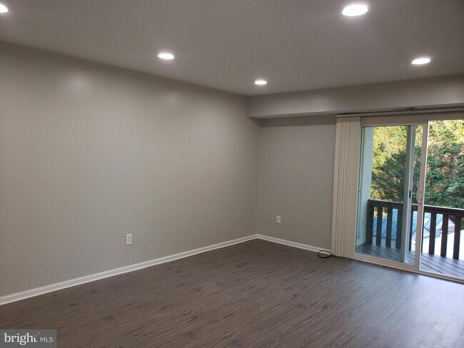 Building Photo - 4503 Winding Brook Dr