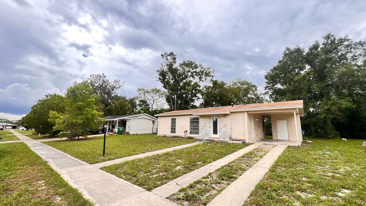 Foto principal - Lovely 2 Bedroom + Bonus Room, 1 Bathroom ...