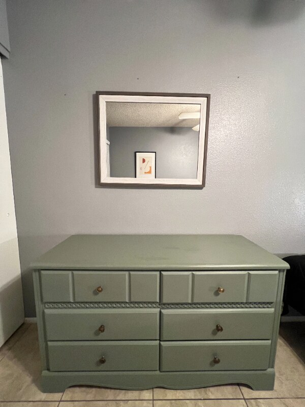 Foto del edificio - 1253 S Revere